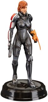 Dark Horse Comics Mass Effect PVC Commander Jane Shepard Statue (23cm)
