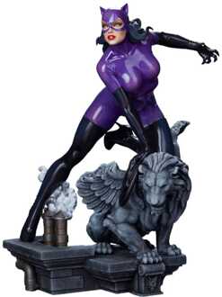DC Comics Maquette 1/4 Catwoman (Purple Edition) 47 cm
