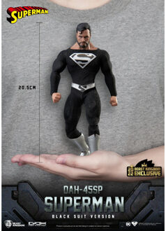 DC Comics: Superman Black Suit 1:9 Scale Figure