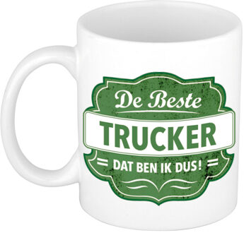 De beste trucker / vrachtwagenchauffeur cadeau mok / beker wit met groen embleem 300 ml - feest mokken