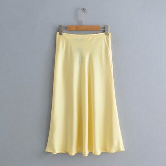 De lente en zomer in in vrouwen kleding satijn textuur lange rokken. 565-9025 geel / S
