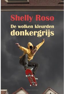 De wolken kleurden donkergrijs