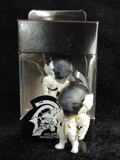 Death Stranding LUDENS keychain Vinyl Figure Toys