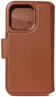 Decoded 2 in 1 Leather Detachable Wallet voor de Apple iPhone 15 Pro Max - Bruin