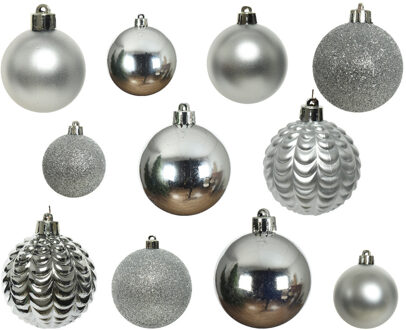 Decoris 100x stuks kunststof kerstballen zilver mix 4, 5, 6, 7 en 8 cm