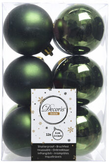 Decoris 12x Kerstballen - donkergroen - 6 cm - kunststof - mat/glans