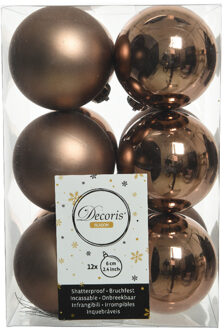 Decoris 12x stuks kunststof kerstballen walnoot bruin 6 cm glans/mat