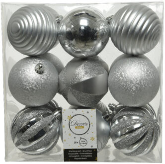 Decoris 18x stuks kunststof kerstballen zilver 8 cm met luxe afwerking