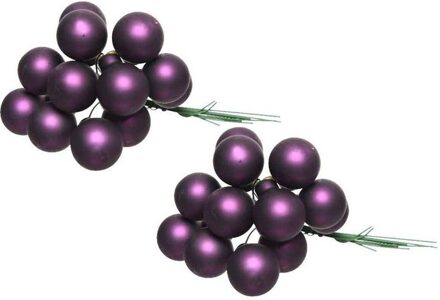 Decoris 20x Aubergine paarse mini kerststukjes insteek kerstballetjes 2 cm van glas - Kerststukjes