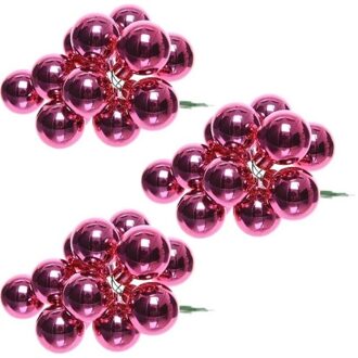 Decoris 30x Fuchsia roze mini kerststukjes insteek kerstballetjes 2 cm van glas - Kerststukjes