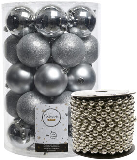 Decoris 34x stuks kunststof kerstballen 8 cm inclusief kralenslinger zilver