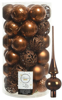 Decoris 37x stuks kunststof kerstballen 6 cm incl. glanzende glazen piek kaneel bruin - Kerstbal