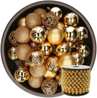 Decoris 37x stuks kunststof kerstballen 6 cm inclusief kralenslinger goud