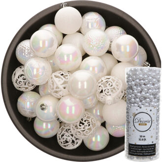 Decoris 37x stuks kunststof kerstballen 6 cm inclusief kralenslinger parelmoer wit