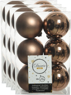 Decoris 48x stuks kunststof kerstballen walnoot bruin 6 cm glans/mat