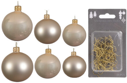 Decoris Groot pakket glazen kerstballen 50x champagne glans/mat 4-6-8 cm incl haakjes - Kerstbal Champagnekleurig