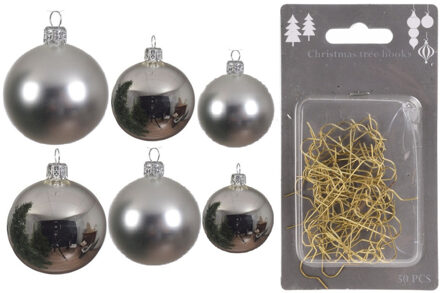 Decoris Groot pakket glazen kerstballen 50x zilver glans/mat 4-6-8 cm incl haakjes - Kerstbal Zilverkleurig