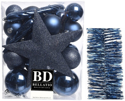 Decoris Kerstversiering kerstballen 5-6-8 cm met ster piek en folieslingers pakket donkerblauw van 35x stuks - Kerstbal