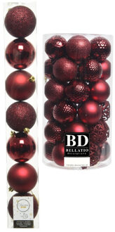 Decoris Kerstversiering kunststof kerstballen donkerrood 6-8 cm pakket van 51x stuks