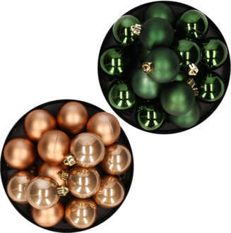 Decoris Kerstversiering kunststof kerstballen mix camel bruin/ donkergroen 4 en 6 cm pakket van 80x stuks
