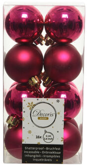 Decoris kleine kerstballen - 16x st - bessen roze - 4 cm - kunststof - onbreekbare kerstballen Fuchsia