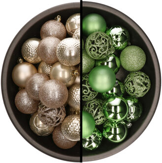 Decoris Kunststof kerstballen 74x stuks champagne en groen 6 cm