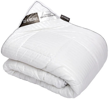 Dekbed Hotel Stripe Micro Dons 4 Seizoenen - 4 Seizoenen - 200x200 Cm (Tweepersoons) - Fresh And Co 250 Gram 350 Gram 600 Gram - Dekbed-Discounter.nl