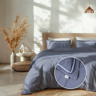 Dekbedovertrek Hotel Deluxe - Blauw - Eenpersoons (140x200 Cm) - Blauw Microvezel - Effen - Luna Bedding - Dekbed-Discounter.nl
