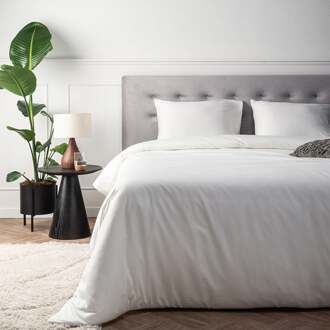 Dekbedovertrek Katoen-Satijn - Wit - Tweepersoons (200x200 Cm) - Wit Katoen-satijn - Effen - Presence - Dekbed-Discounter.nl - 200 x 200/220 cm