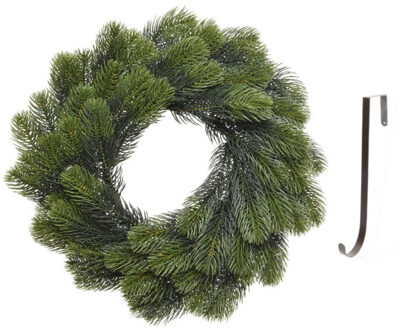 Dennenkrans 50 cm met 106 takken kerstversiering met ijzeren hanger