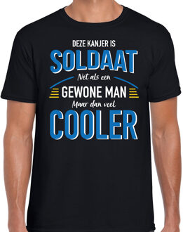 Deze kanjer is soldaat cadeau t-shirt zwart voor heren L