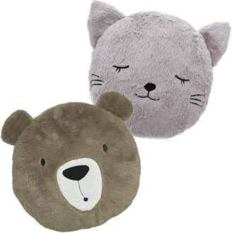 Dieren sierkussens kinderkamer - bruine beer en kat/poes - 30/27 cm - polyester