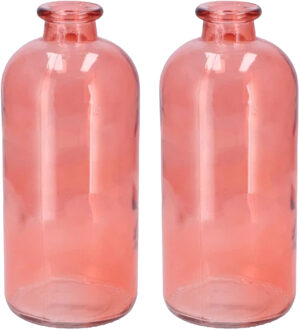 DK Design Bloemenvaas fles model - 2x - helder gekleurd glas - koraal roze - D11 x H25 cm