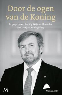 Door de ogen van de Koning -   (ISBN: 9789029099899)