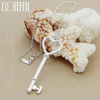 DOTEFFIL 925 Sterling Silver 18 Inch Chain Heart Key Pendant Necklace For Woman Fashion Wedding Engagement Party Charm Jewelry