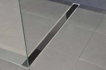 Drain Glasrooster 120 cm. - Zwart