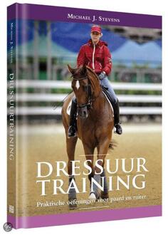 Dressuurtraining - Boek Michael J. Stevens (9077462600)