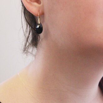 Druppelvormige haakoorbellen - Goud en zwart