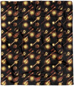 Dungeons & Dragons Choose Your Weapon Fleece Blanket - M