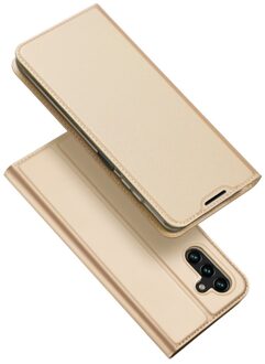 Dux Ducis Samsung Galaxy A04s - Slim bookcase hoesje - Goud