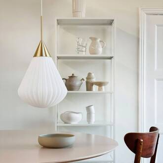 Dyberg larsen hanglamp Ballon, Ø 33 cm wit/messingkleurig opaal, messing