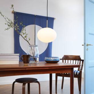 Dyberg larsen Princess hanglamp, opaal/messing, Ø 28 cm opaal, messing