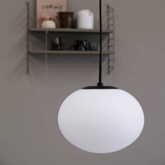 Dyberg larsen Princess hanglamp, opaal/zwart, Ø 28 cm opaal, zwart