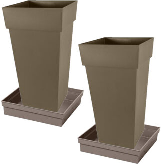 Eda Set van 2x stuks bloempotten Toscane vierkant kunststof taupe 43 x 43 x 80 cm inclusief onderschalen