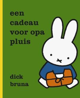 Een cadeau voor opa Pluis - Boek Dick Bruna (9056472909)