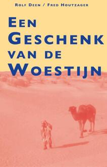 Een geschenk van de woestijn -  Fred Houtzager, Rolf Deen (ISBN: 9789463015288)