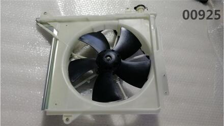 Elektronische Ventilator Met Uitbreiding Doos Montage Voor Grote Muur Peri Oem: 1308100-M16