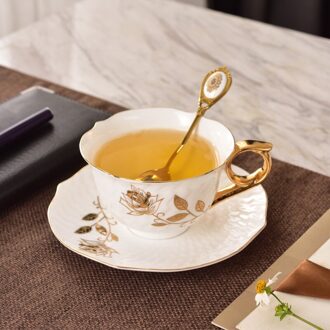 Enkele Nordic Koffiekopje Schotel Lepel Set Bone China Britse Cafe Porselein Thee Cup Geavanceerde Tasse Een Cafe Keramische Theekopje EE50BD