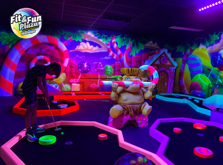 Entreeticket Glow Minigolf bij Fit & Fun Plaza