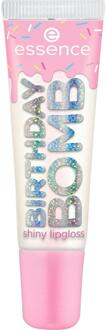 Essence Lipgloss Essence Birthday Bomb Shiny Lipgloss 01 10 ml